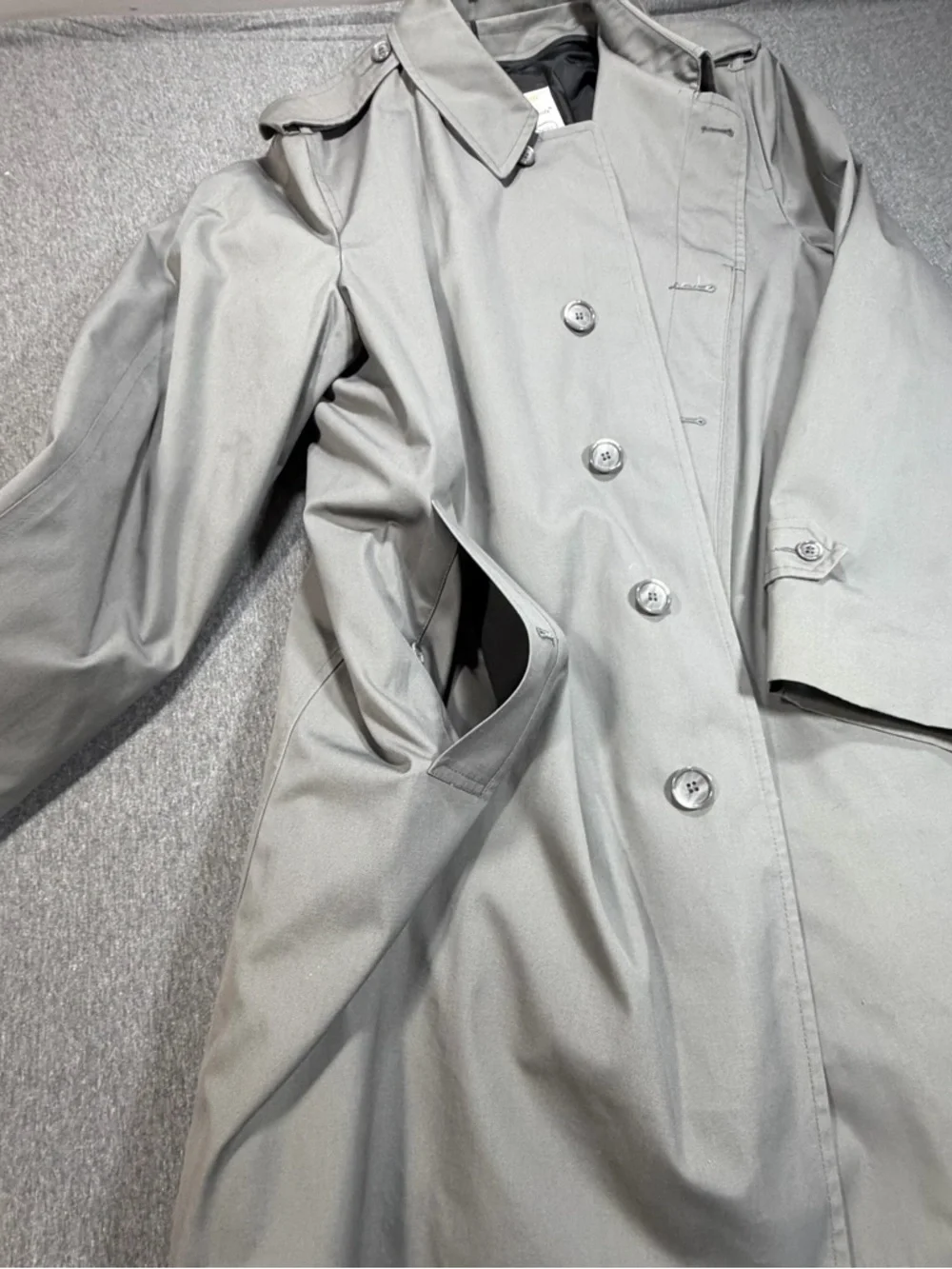 London Fog Maincoats 46 Long Trench Coat Removeable Inner Lining Gray Button - Picture 5 of 7